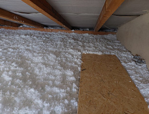 Zateplení patrového domu pomocí foukané izolace